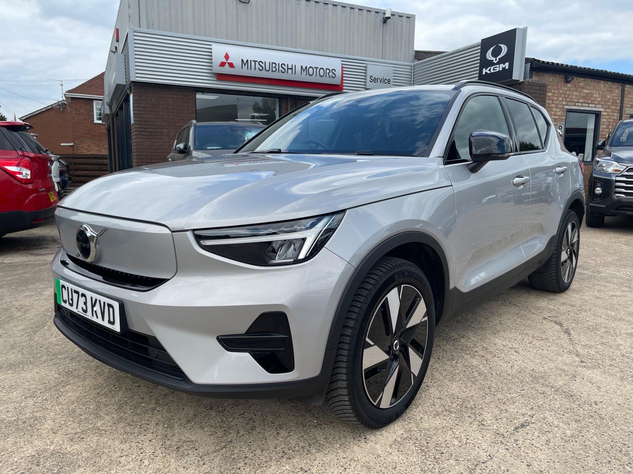 2023 Volvo XC40